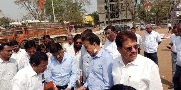 गृहमंत्री अमित शाहांच्या दौऱ्यानिमित्त सागरपार्कची मंत्री गिरीश महाजणांनी केली पाहणी