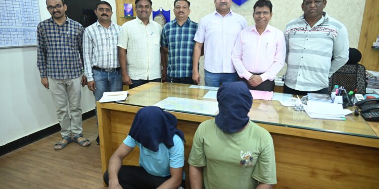 नगरसेवकाचा फायरिंग करुन खून केलेले २ फरार आरोपी अखेर स्थानिक गुन्हे शाखेने केले जेरबंद