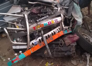 बांभोरी जवळ भीषण अपघात ; वाळूच्या ट्रकची क्रूझरला धडक, तीन जण ठार