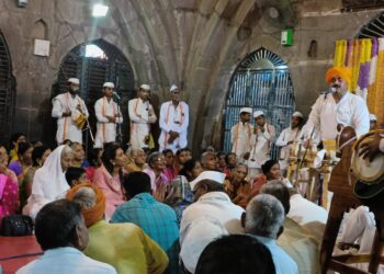 आळंदी येथील संत ज्ञानेश्वर माऊलीच्या मंदिरातील किर्तन, सत्संगात डॉ केतकी पाटील मंत्रमुग्ध