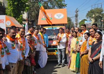 मिशन लोकसभा ; विकसित भारत रथाचे आ. सुरेश भोळे यांच्या हस्ते लोकार्पण