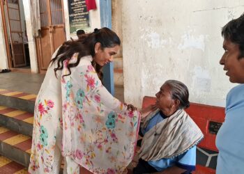 डॉ केतकी पाटील यांची चोपडा येथील अमर संस्थेस भेट; दिव्यांग नागरिकांशी संवाद