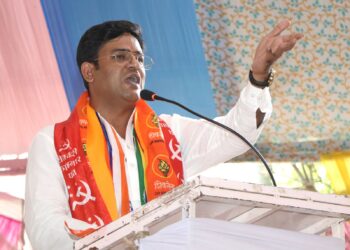 कोणी काहीही म्हणो आमचं पक्क ठरलय ‘अब की बार करन पवार’ – माजी आमदार राजीव देशमुख