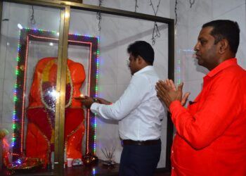 रामेश्वर कॉलनीत मविआचे उमेदवार करणदादा पाटील यांच्याहस्ते  आरती