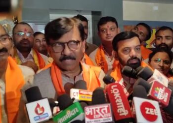 Jalgaon news: नशीब पन्नास लाखाचा लीड बोलले नाहीत – संजय राऊत