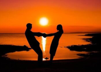 माझी बायको बनून राहिलीस तर दर महिन्याला तुला ५ हजार रूपये देईल ; सासऱ्या विरुद्ध सून पोलिसात