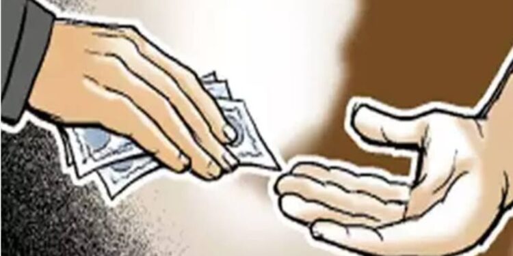 ५ हजारांची लाच घेतांना तलाठी अटकेत : जळगाव ACB ची कारवाई