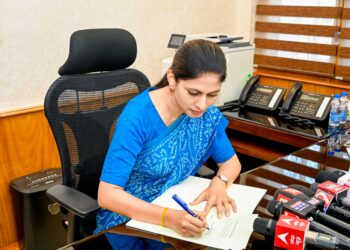 क्रीडा आणि युवक कल्याण राज्यमंत्री रक्षा खडसे यांनी घेतला पदभार, फोटो पहा