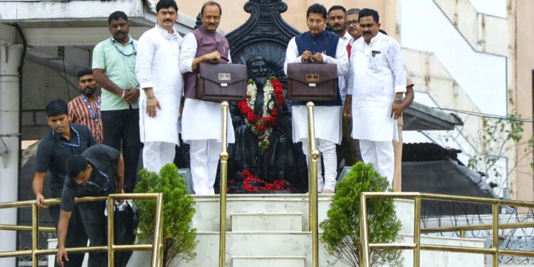 Lek ladki yojna ; आता दरमहा महिलांना मिळणार दीड हजार रुपये, सरकारचा निर्णय!