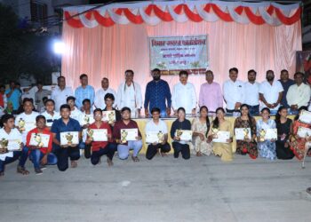 विचार वारसा फाउंडेशन तर्फे गुणवंतांचा सत्कार