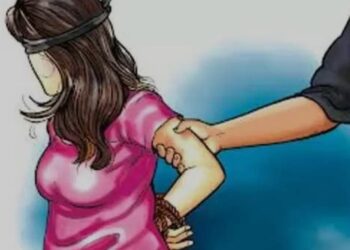 12 वर्षीय विद्यार्थिनीस रात्री झोपेतून उचलून नेण्याचा प्रयत्न आरोपीस अटक