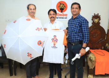 कुलभुषण पाटील यांनी मातोश्रीवर घेतली उध्दव ठाकरेंची भेट