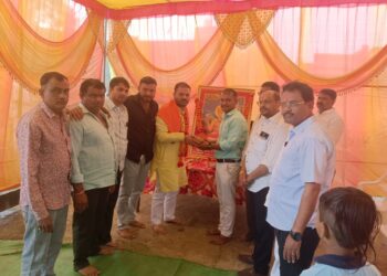 शिरसोली येथे संत सावता माळी पुण्यतिथी निमित्त प्रतापराव पाटलांच्या हस्ते प्रतिमापूजन !