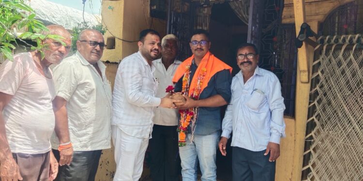 स्वप्निल पाटील यांची पोलीस उपनिरीक्षकपदी निवड, प्रतापराव पाटलांनी दिल्या शुभेच्छा देत केला सत्कार !