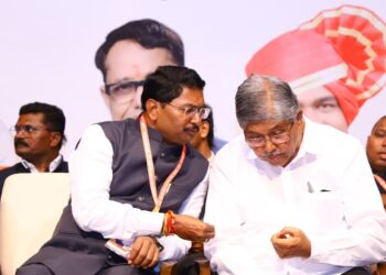 वसंत मुंडेंना पत्रकार नेता म्हणून भविष्य-मंत्री चंद्रकांत दादा पाटील