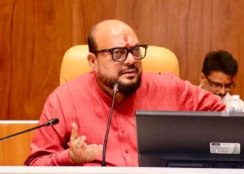 मुख्यमंत्री तीर्थ दर्शन योजनेची जिल्ह्यात पालकमंत्री गुलाबराव पाटील यांच्या अध्यक्षतेखाली झाली कार्यवाही   