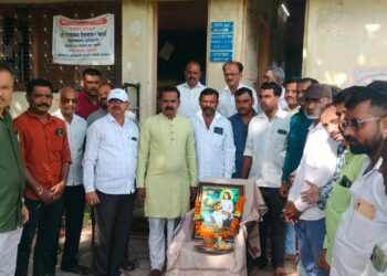 लोहारा ग्रामपंचायत येथे चक्रधर स्वामी यांचे प्रतिमेचे पुजन व अवतार दिन उत्साहात साजरा