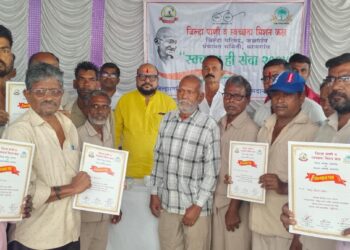 सफाई कर्मचारी हेच त्या-त्या गावाचे खरे नायक