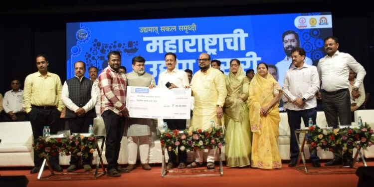 जळगाव एमआयडीसीला डी प्लस दर्जा देणार ; उद्योग भवनसाठी 23 कोटी तर ट्रक टर्मिनन्ससाठी 13 कोटी मंजूर – उद्योगमंत्री उदय सामंत