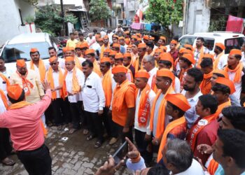 जळगाव ग्रामीण मध्ये भगवे वादळ हजारो नागरिकांचा शिवसेनेत प्रवेश