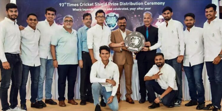 टाईम्स शिल्ड क्रिकेट स्पर्धेचे बक्षीस वितरण : जैन इरगेशनचा संघ अंतिम विजेता