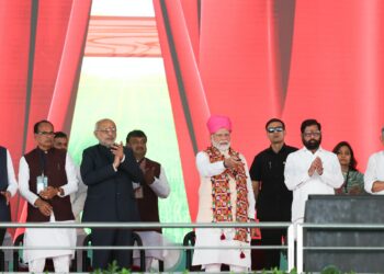 जगातील सर्वात मोठा १६ हजार मेगावॅटचा विकेंद्रित सौर ऊर्जा प्रकल्प