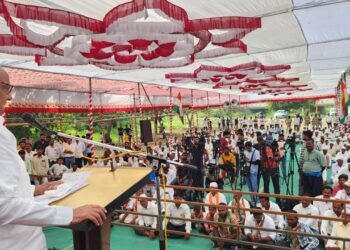 बारामती विधानसभा मतदारसंघाचे उमेदवार युगेंद्र पवार यांच्या प्रचारार्थ शरद पवारांनी साधला संवाद