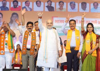 वक्फ बोर्ड कायदा रद्द करणार: अमित शहा; तर मुस्लिमांना दहा टक्के आरक्षण देणे अशक्य