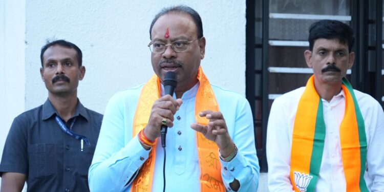 काँग्रेसचा जाहीरनामा फसवा – चंद्रशेखर बावनकुळे यांची टीका