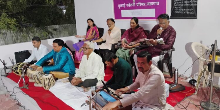 आधार जेष्ठ नागरिक संघात दिवाळी निमित्त ” सांज पाडवा” कार्यक्रम संपन्न