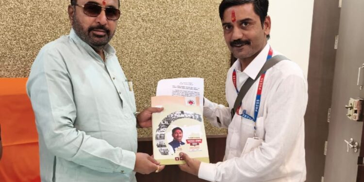 महायुती पत्रकारांच्या पाठीशी- केंद्रीय मंत्री प्रतापराव जाधव. विदर्भ अध्यक्ष निलेश सोमाणी यांनी घेतली भेट