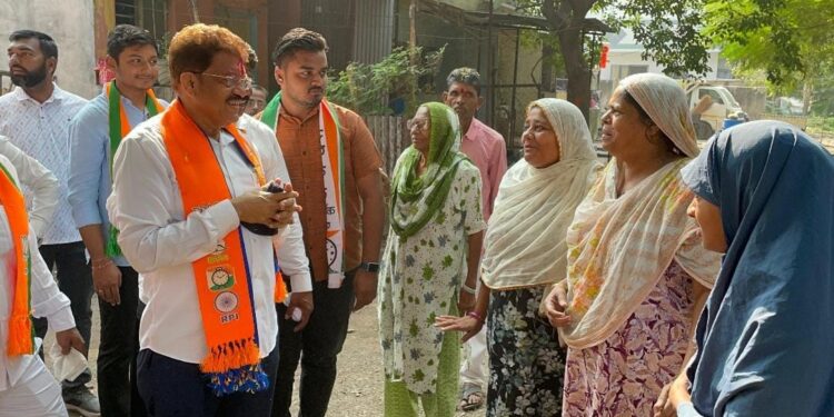 आपल्याले फक्त राजूमामाच पाहिजे… तो आपला खरा बाप्पा आहे…