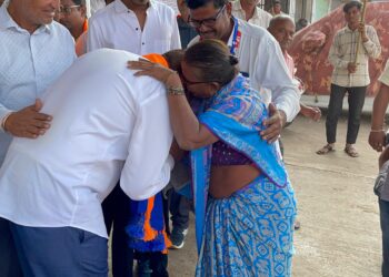 व्यापारी, भाजी विक्रेत्यांनी आमदार भोळेंना दिली विजयाची खात्री