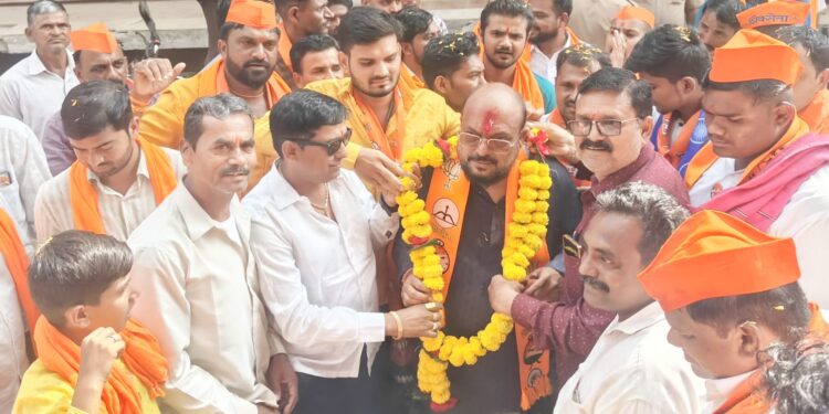 मंत्री गुलाबराव पाटील यांना शिरसोली येथील सोनार समाजाचा जाहीर पाठिंबा