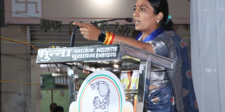 मुक्ताईनगर मतदारसंघात शेतकऱ्यांच्या प्रश्नांवर आंदोलन करणे गुन्हा आहे का?- रोहिणी खडसे