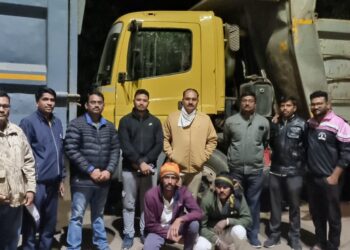 अवैध वाळू वाहतूकीवर महसूल प्रशासनाची मोठी कारवाई ३ढम्पर एक ट्रॅक्टर जप्त