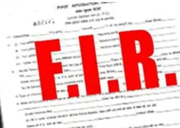 जळगाव : डाक मतपत्रिकेमध्ये मत नोंदवून ती व्हाट्सअपद्वारे सोशल ग्रुप वर टाकली