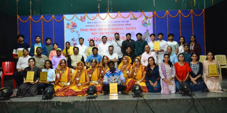 नाशिक विभागीय युवा महोत्सवामध्ये जळगाव जिल्ह्याच्या स्पर्धकांनी मारली बाजी