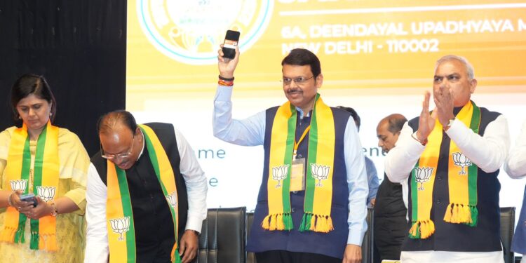 भाजपा सदस्य नोंदणी अभियानाला नागपूर येथे प्रारंभ