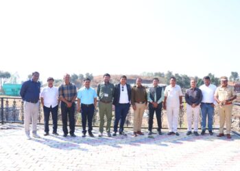 गारखेडा पर्यटनस्थळाची अधिकाऱ्यांकडून पाहणी