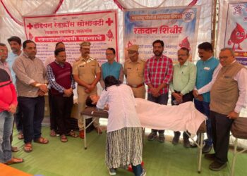 महाराष्ट्र पोलीस स्थापना दिवस निमित्त पाचोरा रोटरी क्लब तर्फे रक्तदान शिबिर