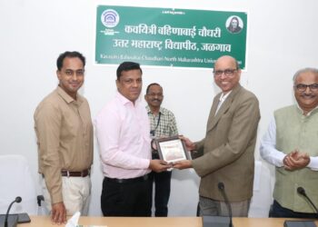 शेतकरी आत्महत्यांबाबत जिल्हा प्रशासन आणि विद्यापीठाचा सामंजस्य करार