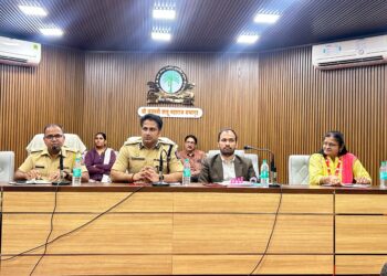 जिल्हा कॉपीमुक्त करण्यासाठी जिल्हा प्रशासन सतर्क ; पोलीस आणि शिक्षण विभागाची झाली बैठक