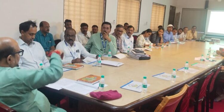 सिंचन व बिगर सिंचनासाठी गिरणा धरणातून जिल्हा वासियांना मिळणार ७ आवर्तने !