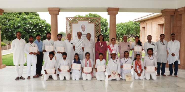 हृदय आणि आत्म्याला बलवान करण्यासाठी ज्ञानमार्गाचा अवलंब करा : डॉ. सुदर्शन अय्यंगार