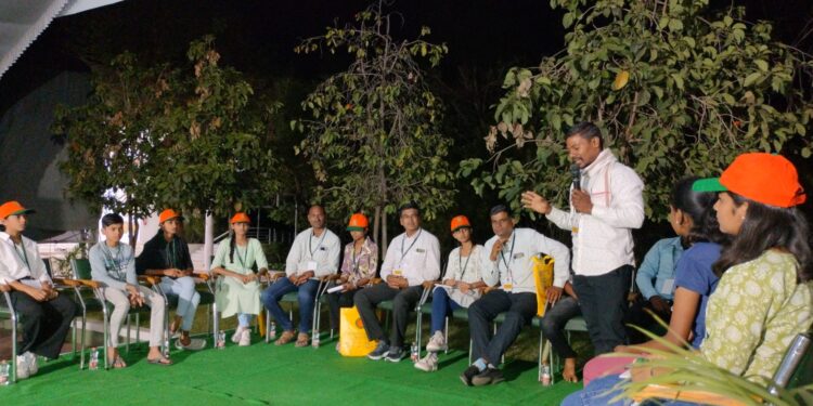 कृषिक्षेत्रातील नकारात्मकता तंत्रज्ञानातून दूर करा!