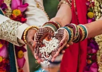 मावस भाऊ-बहिणीमध्ये जडलं प्रेम,लपून केलं लग्न, नंतर तरुणीने…