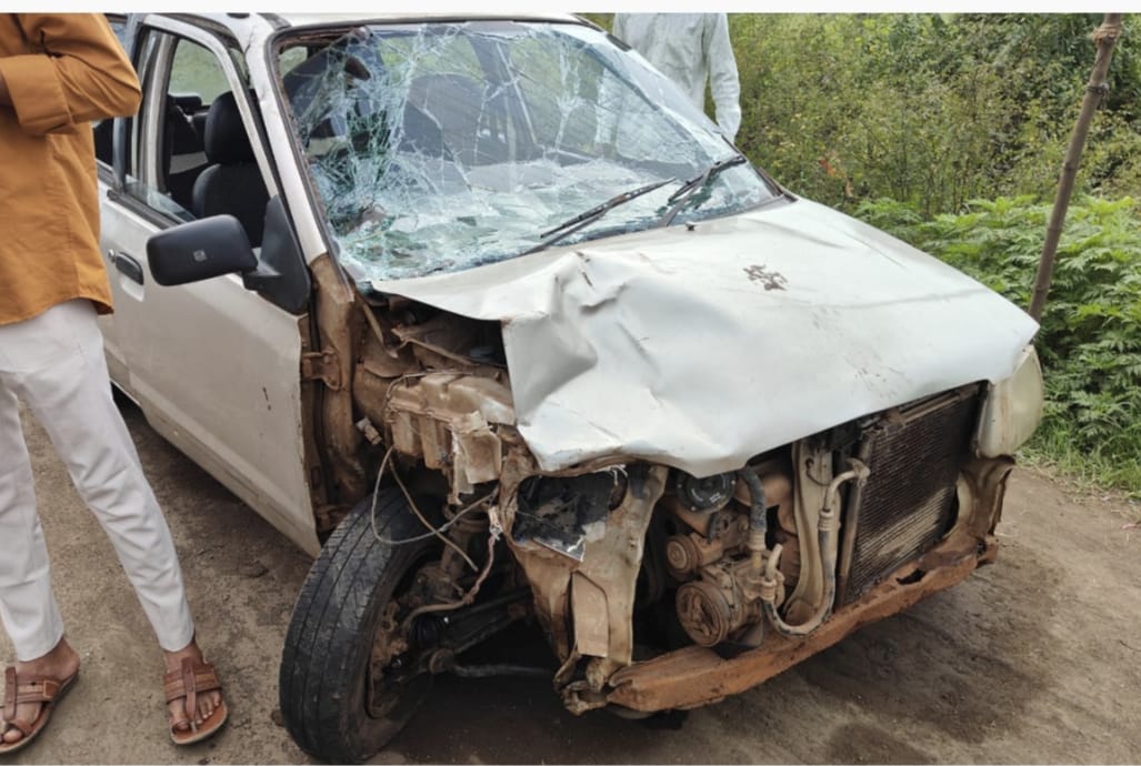 Nashik Road Accident - Car overturned in water-filled pit, killing 7