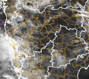 Heavy rain alert in Maharashtra districts July 2025