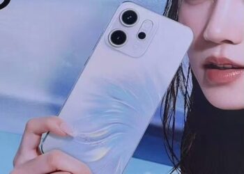 Oppo Reno 15 Pro 5G with 108MP Camera and 8000mAh Battery